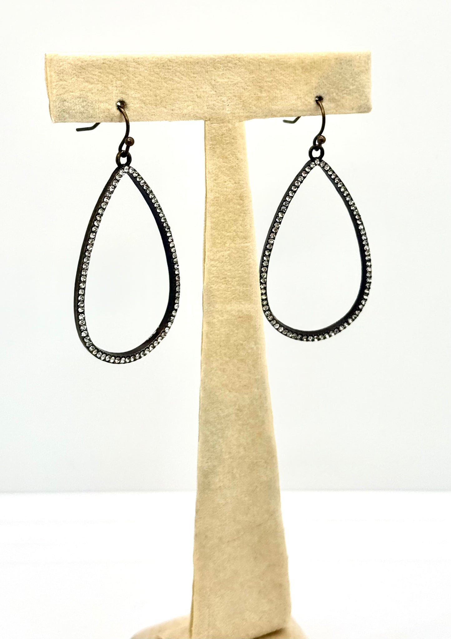 Kiki Out On The Town Earrings