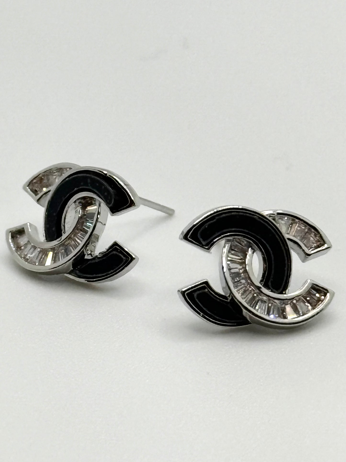 CC Luxe -- Double C Chunky Earrings - Silver and Black