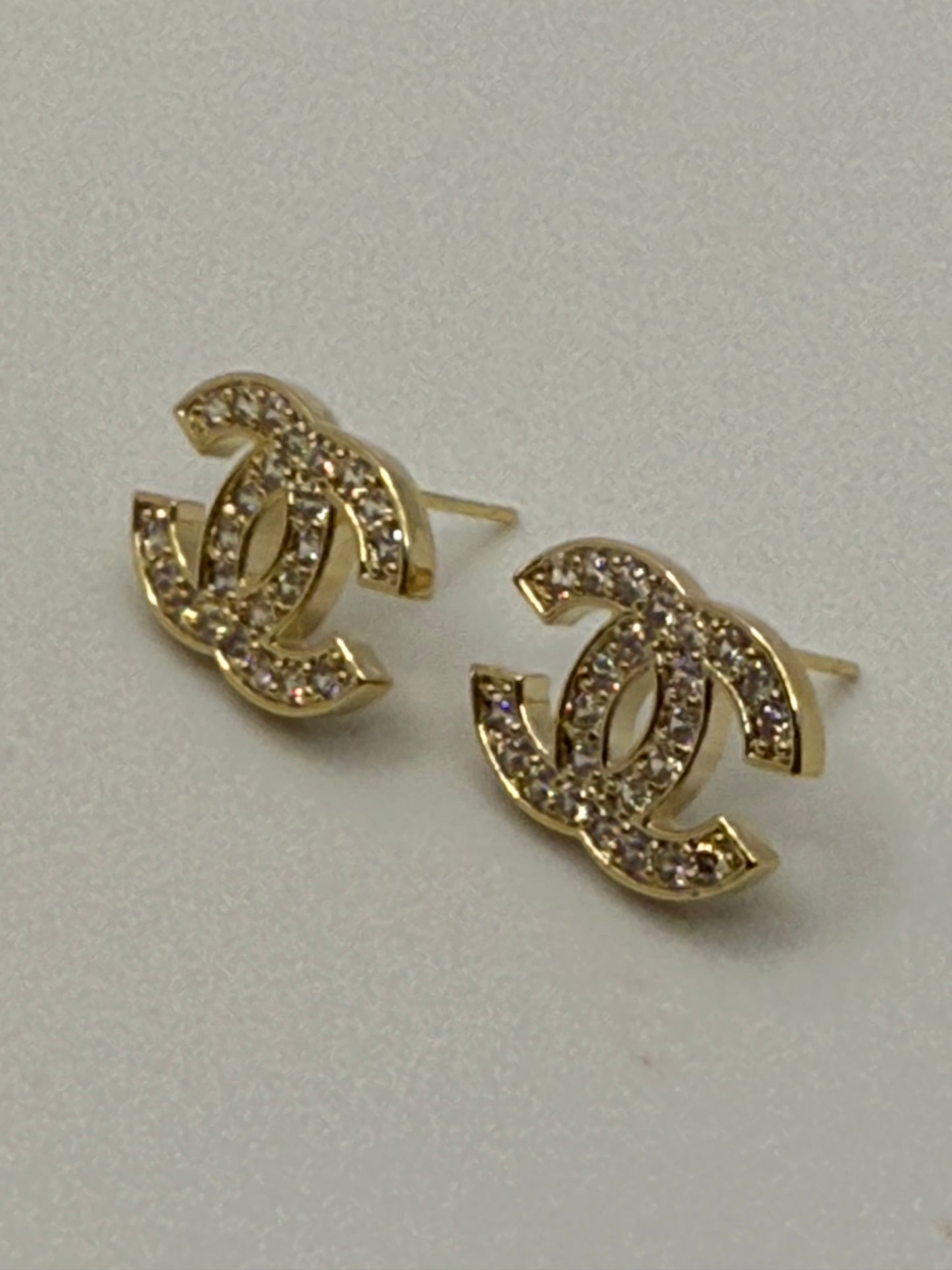 CC Luxe -- Double C Chunky Earrings - Gold