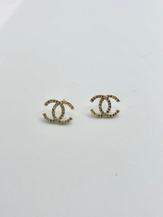 CC Luxe - Double C Earrings - Gold